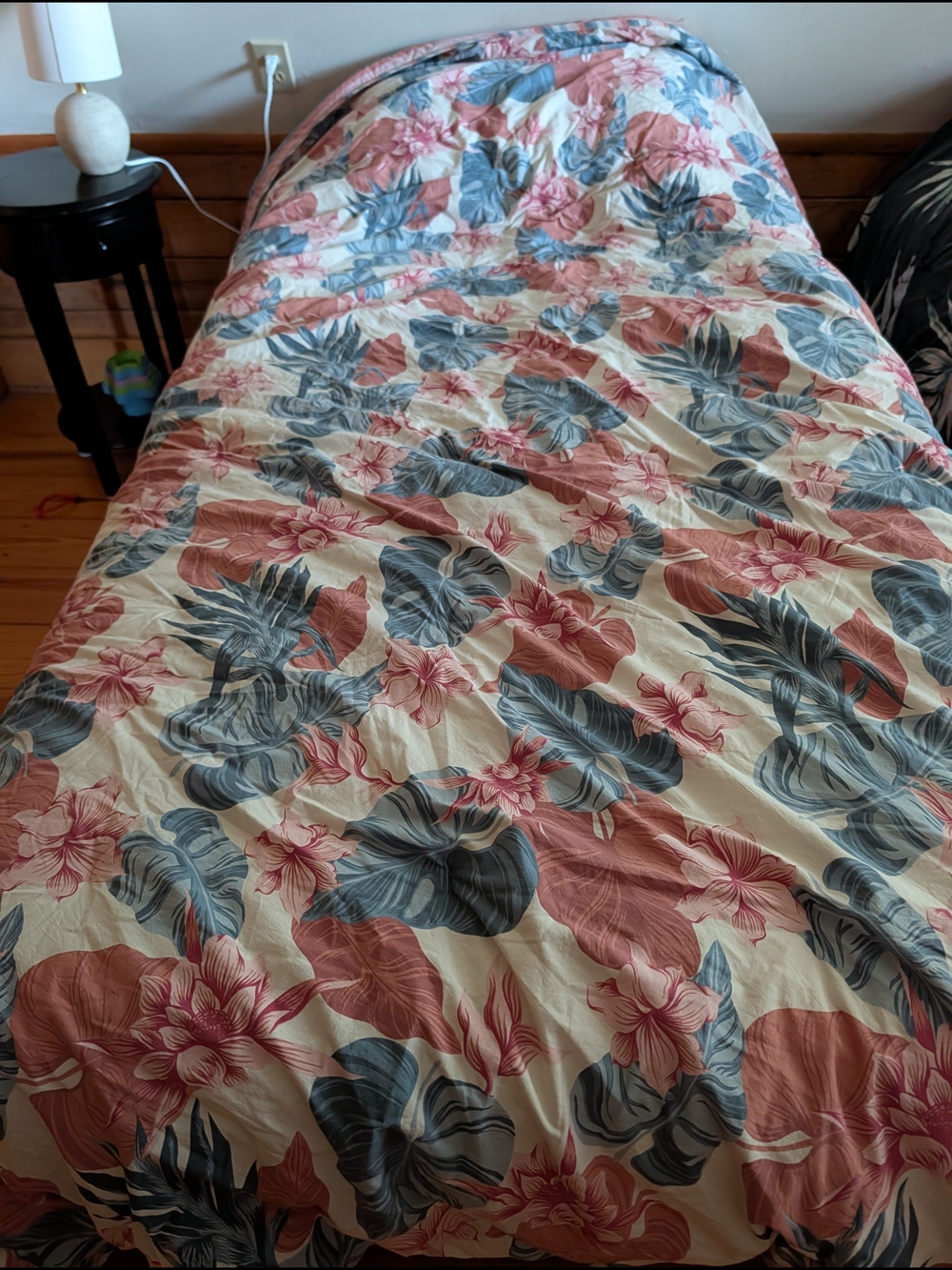 Pottery Barn Teen Tropical Floral Cotton Comforter Set Twin/Twin XL - Picture 3 of 6